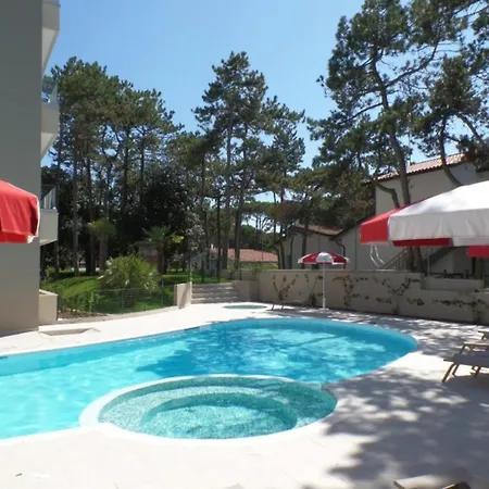 Bright Two-room Flat In A With Pool Apartment *