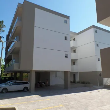 Bright Two-room Flat In A With Pool *