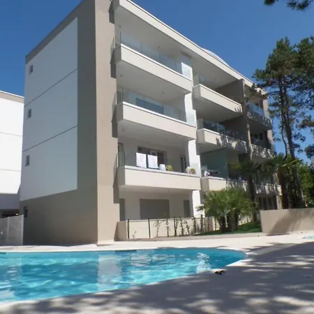 Apartment Bright Two-room Flat In A With Pool